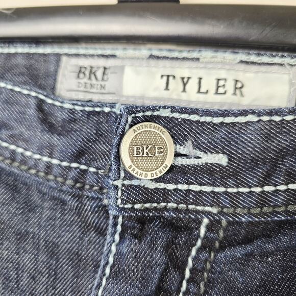 BKE Denim Tyler Straight Leg Blue Jeans 33R 33x26 Whiskers Faded Grunge - Picture 5 of 16